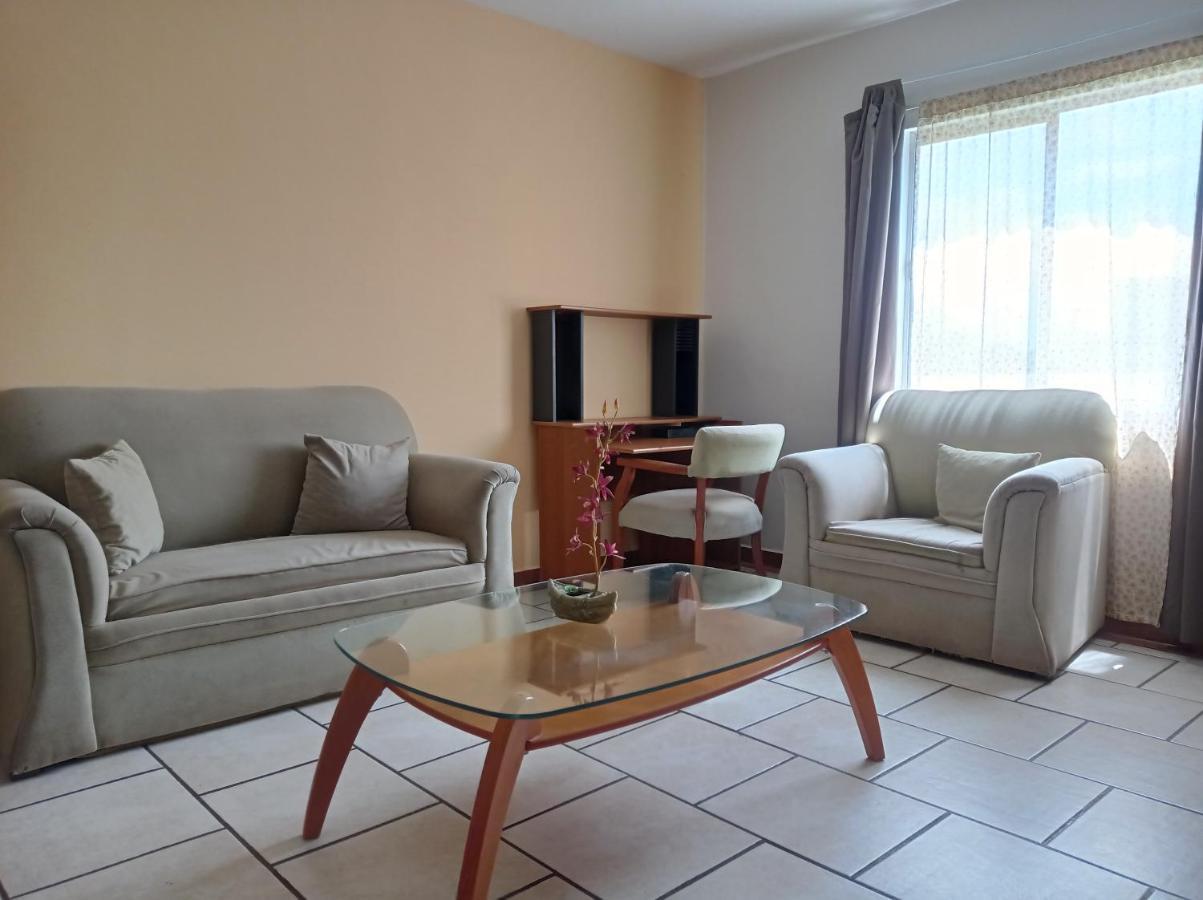 Confort Ejecutivo Suites Lindavista Guadalupe  Εξωτερικό φωτογραφία
