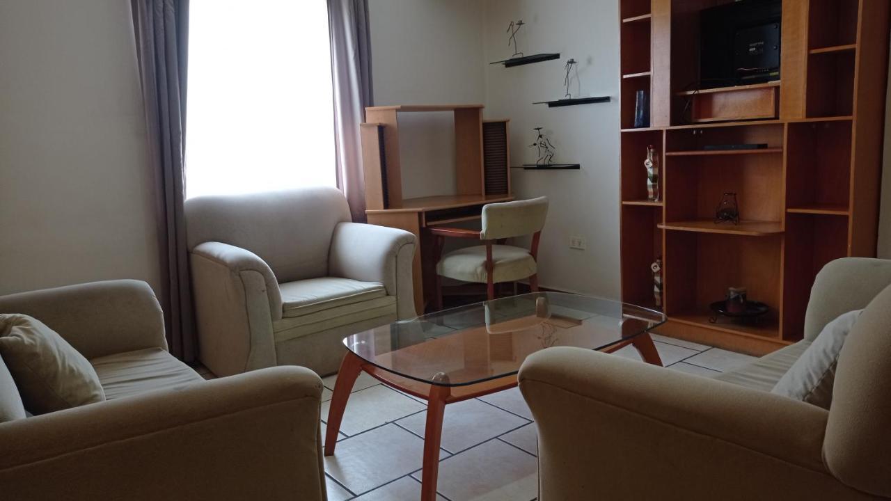 Confort Ejecutivo Suites Lindavista Guadalupe  Εξωτερικό φωτογραφία