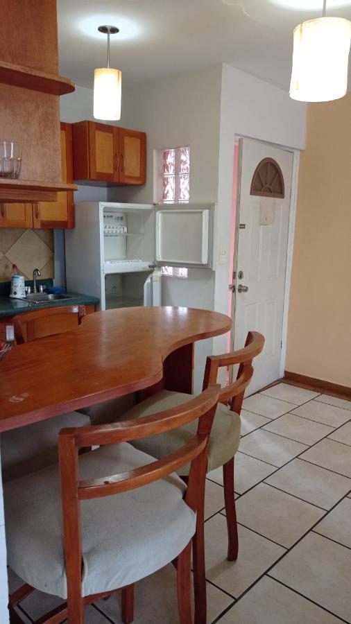 Confort Ejecutivo Suites Lindavista Guadalupe  Εξωτερικό φωτογραφία