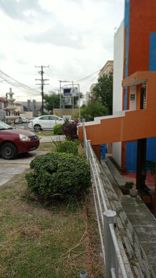 Confort Ejecutivo Suites Lindavista Guadalupe  Εξωτερικό φωτογραφία