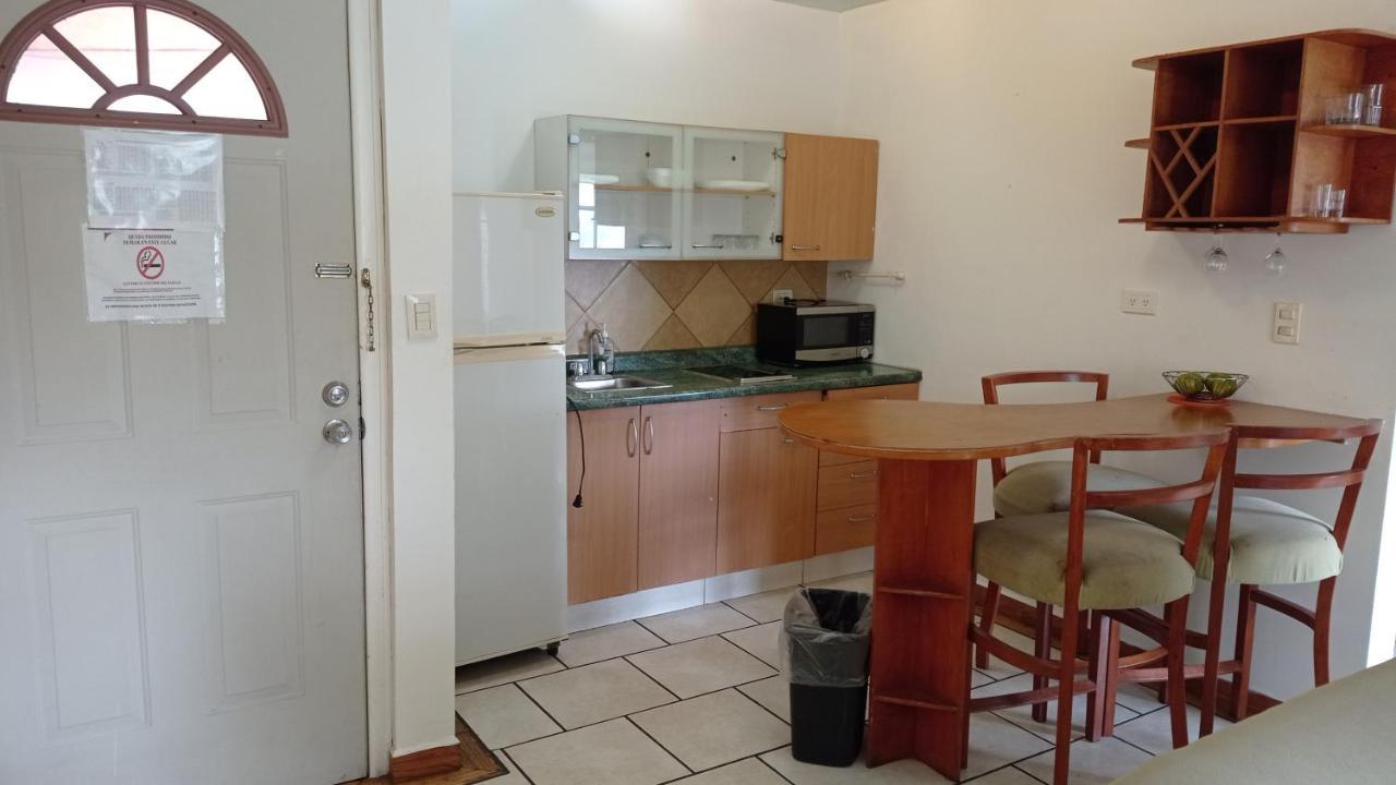 Confort Ejecutivo Suites Lindavista Guadalupe  Εξωτερικό φωτογραφία