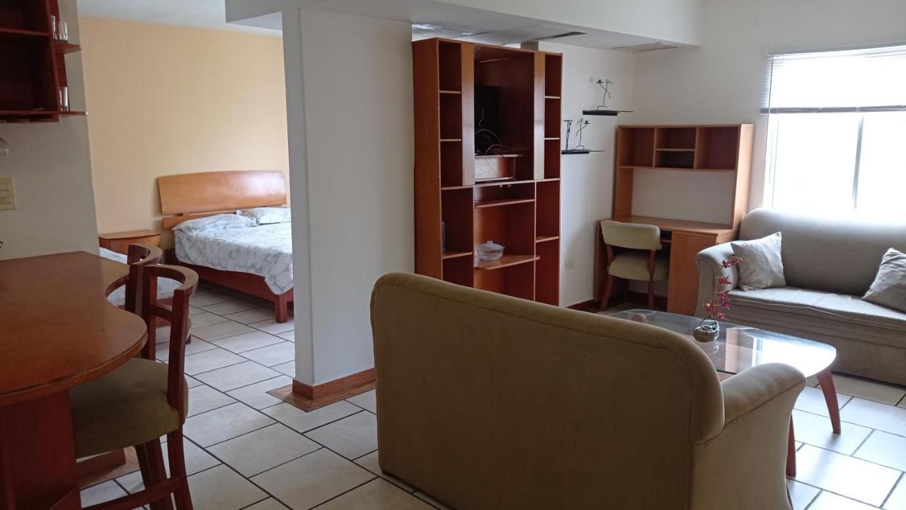 Confort Ejecutivo Suites Lindavista Guadalupe  Εξωτερικό φωτογραφία