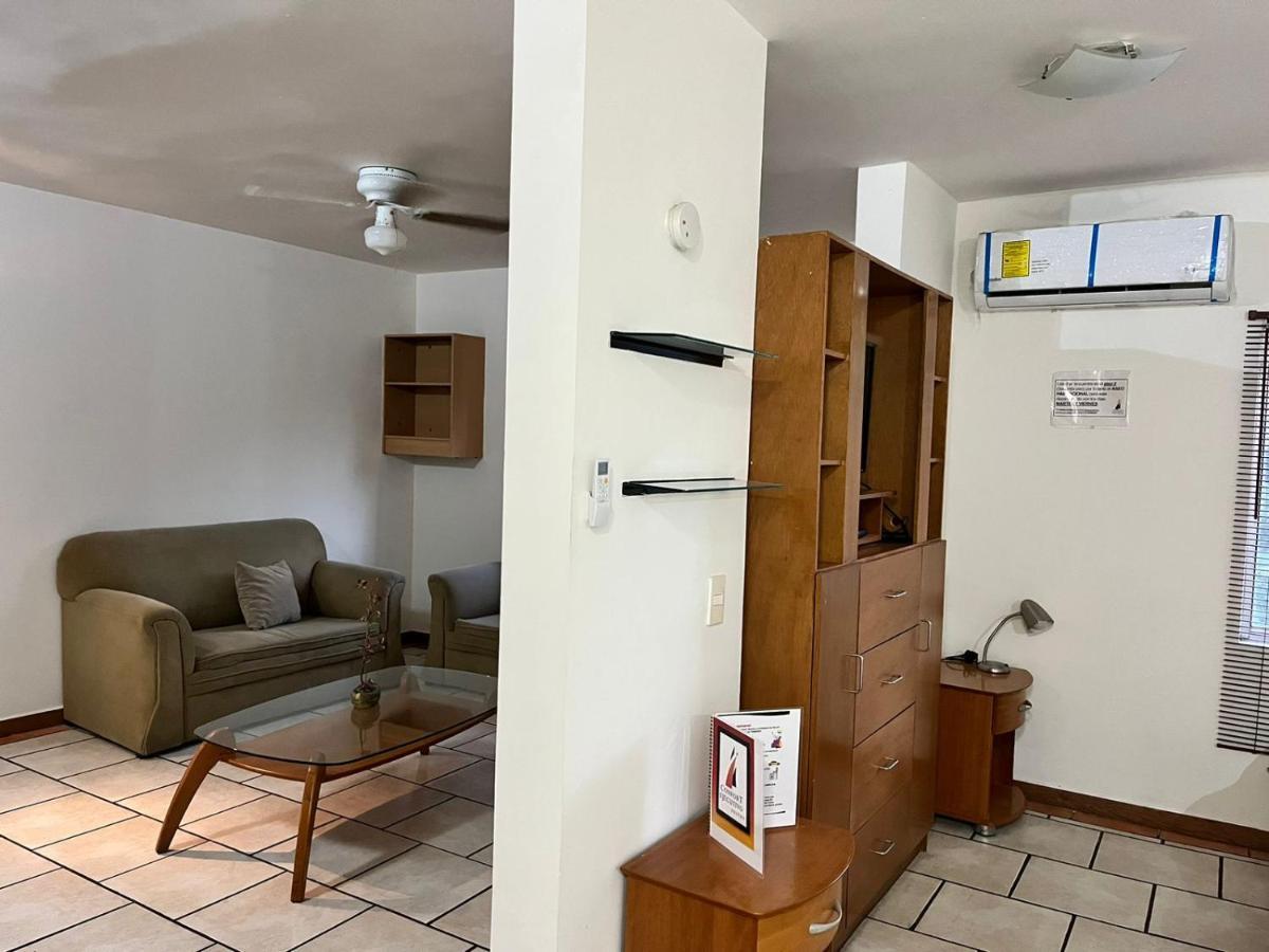 Confort Ejecutivo Suites Lindavista Guadalupe  Εξωτερικό φωτογραφία